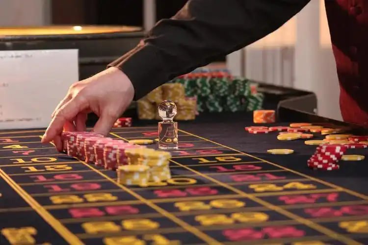 Ringkasan bonus harian mpo100 di ponsel